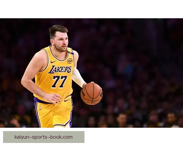 湖人迎战活塞前瞻东契奇带队冲击十连胜谁能接棒坎宁安