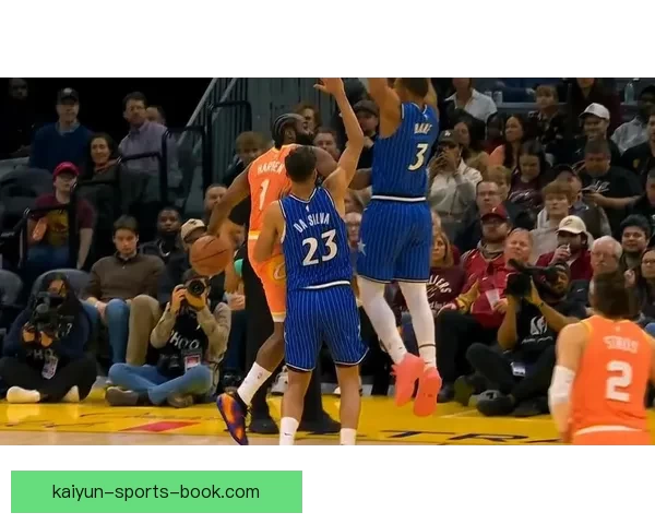 哈登成骑士队史最年长20分10助攻球员 梅里尔首度砍下职业生涯双双